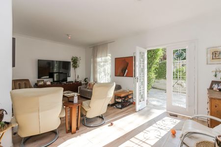 Sala de casa à venda com 3 quartos, 120m² em Vila Cordeiro, São Paulo