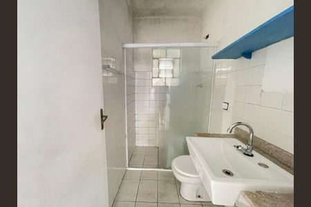 Casa à venda com 156m², 3 quartos e 1 vaga Casa à venda com 156m², 3 quartos e 1 vagaBanheiro