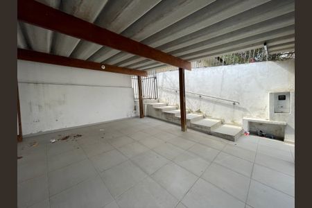 Casa à venda com 156m², 3 quartos e 1 vaga Casa à venda com 156m², 3 quartos e 1 vagaGaragem