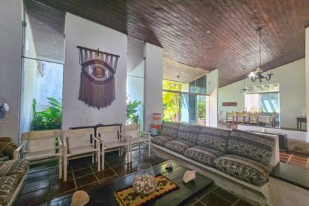 Casa para alugar com 5 quartos, 420m² em Balneario Praia do Pernambuco, Guarujá