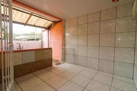 Sala de casa à venda com 2 quartos, 44m² em Vila Nova, Porto Alegre