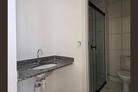 Apartamento à venda com 34m², 2 quartos e sem vaga Apartamento à venda com 34m², 2 quartos e sem vagaBanheiro Social