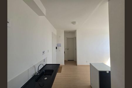 Apartamento à venda com 34m², 2 quartos e sem vaga Apartamento à venda com 34m², 2 quartos e sem vagaCozinha e Área de Serviço