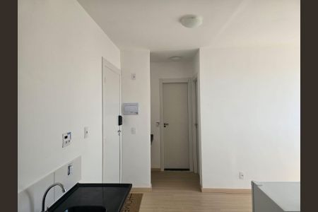 Apartamento à venda com 34m², 2 quartos e sem vaga Apartamento à venda com 34m², 2 quartos e sem vagaCozinha e Área de Serviço
