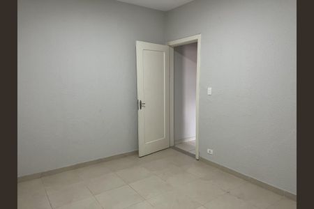 Apartamento para alugar com 106m², 3 quartos e sem vagaQuarto