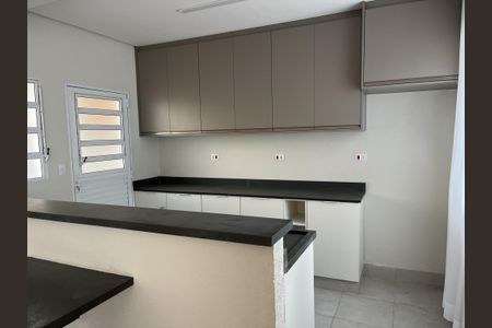 Cozinha de apartamento para alugar com 1 quarto, 90m² em Vila Buarque, São Paulo
