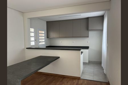Cozinha de apartamento para alugar com 1 quarto, 90m² em Vila Buarque, São Paulo