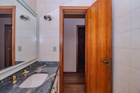 Apartamento à venda com 503m², 4 quartos e 4 vagasBanheiro Social
