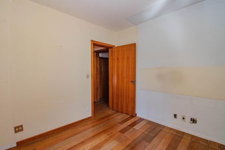 Apartamento à venda com 503m², 4 quartos e 4 vagasQuarto 2