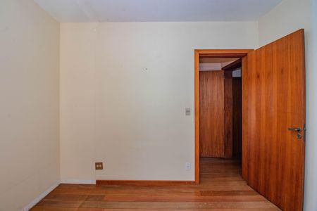 Apartamento à venda com 503m², 4 quartos e 4 vagasQuarto 2