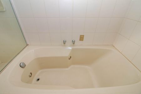 Apartamento à venda com 503m², 4 quartos e 4 vagasBanheiro da Suíte