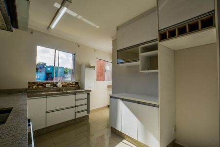 Apartamento à venda com 61m², 2 quartos e 1 vagaCozinha e Área de Serviço