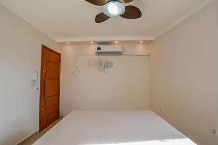 Sala de apartamento à venda com 2 quartos, 61m² em Vila Guarani, Santo André