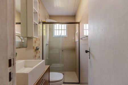 Casa à venda com 120m², 3 quartos e 2 vagasBanheiro social