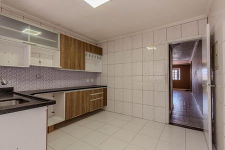 Casa à venda com 120m², 3 quartos e 2 vagasCozinha