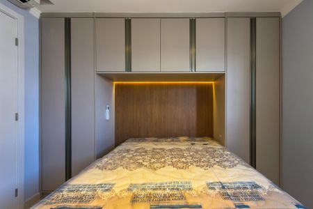 Apartamento para alugar com 74m², 2 quartos e 2 vagasSuite
