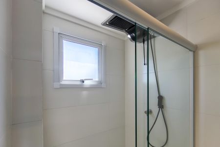 Apartamento para alugar com 74m², 2 quartos e 2 vagasBanheiro 