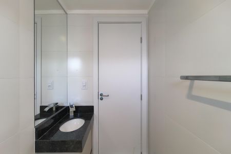 Apartamento para alugar com 74m², 2 quartos e 2 vagasBanheiro 