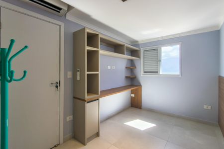 Apartamento para alugar com 74m², 2 quartos e 2 vagasQuarto