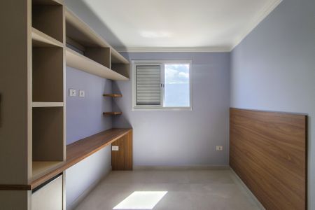 Apartamento para alugar com 74m², 2 quartos e 2 vagasQuarto