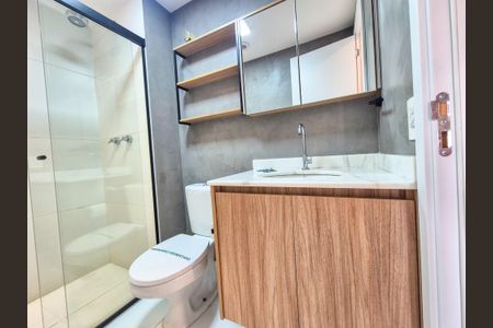 Banheiro de apartamento à venda com 1 quarto, 27m² em Vila Buarque, São Paulo