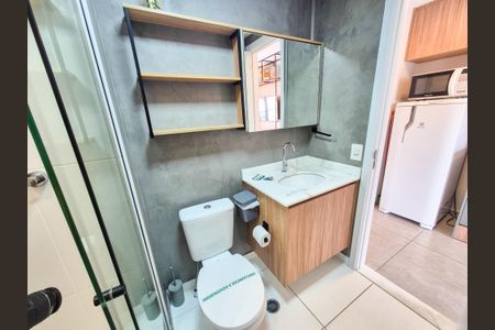Banheiro de apartamento à venda com 1 quarto, 27m² em Vila Buarque, São Paulo