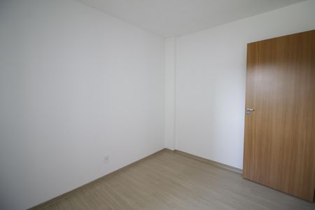 Quarto 1 de apartamento para alugar com 2 quartos, 49m² em Taquara, Rio de Janeiro