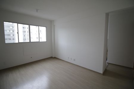 Sala de apartamento para alugar com 2 quartos, 47m² em Taquara, Rio de Janeiro