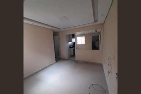 Sala de apartamento para alugar com 2 quartos, 44m² em Jardim Nélia, São Paulo