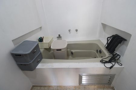 Apartamento à venda com 167m², 3 quartos e 2 vagasBanheiro da suíte