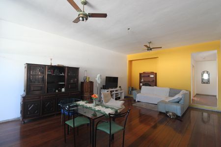 Apartamento à venda com 167m², 3 quartos e 2 vagasSala