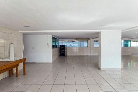 Apartamento para alugar com 100m², 3 quartos e 2 vagasÁrea comum - Salão de festas