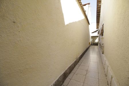 Casa de condomínio para alugar com 330m², 4 quartos e 1 vagaQuintal