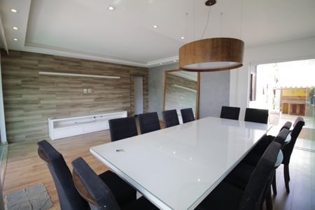 Sala de casa de condomínio para alugar com 4 quartos, 330m² em Freguesia (jacarepaguá), Rio de Janeiro