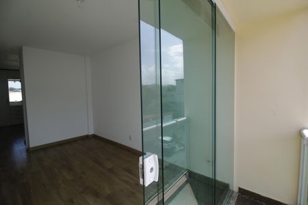 Casa de condomínio para alugar com 330m², 4 quartos e 1 vagaVaranda