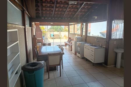 Apartamento à venda com 172m², 2 quartos e 2 vagas Apartamento à venda com 172m², 2 quartos e 2 vagasCozinha