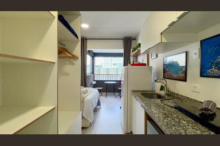 Studio à venda com 21m², 1 quarto e sem vaga Studio à venda com 21m², 1 quarto e sem vagaCozinha