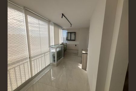 Apartamento à venda com 125m², 3 quartos e 2 vagas Apartamento à venda com 125m², 3 quartos e 2 vagasFoto 01
