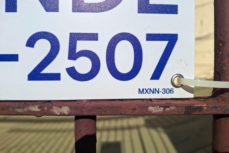 Casa de condomínio para alugar com 590m², 4 quartos e 2 vagasplaca