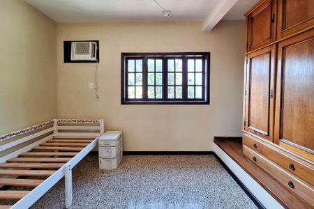 Casa de condomínio para alugar com 590m², 4 quartos e 2 vagasQuarto 1