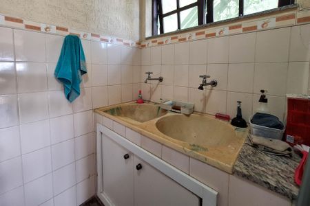 Casa de condomínio para alugar com 590m², 4 quartos e 2 vagasÁrea de Serviço