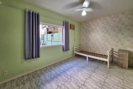 Casa de condomínio para alugar com 590m², 4 quartos e 2 vagasSuíte 2