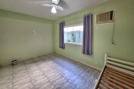 Casa de condomínio para alugar com 590m², 4 quartos e 2 vagasSuíte 2