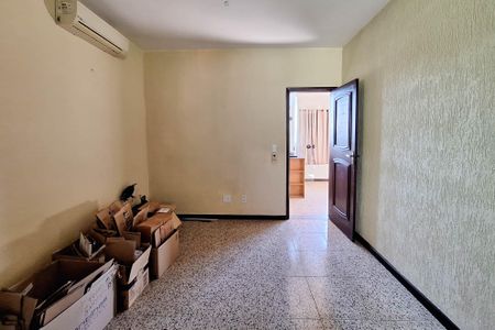 Casa de condomínio para alugar com 590m², 4 quartos e 2 vagasQuarto 2