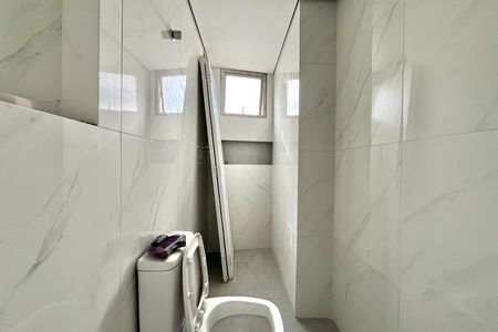Apartamento para alugar com 51m², 2 quartos e 1 vaga Apartamento para alugar com 51m², 2 quartos e 1 vagaBanheiro