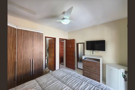 Casa à venda com 645m², 6 quartos e 5 vagas Casa à venda com 645m², 6 quartos e 5 vagasQuarto 6 Suite
