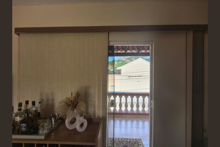 Casa à venda com 645m², 6 quartos e 5 vagas Casa à venda com 645m², 6 quartos e 5 vagasVaranda Sala Superior