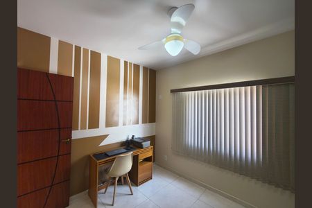 Casa à venda com 645m², 6 quartos e 5 vagas Casa à venda com 645m², 6 quartos e 5 vagasQuarto 4
