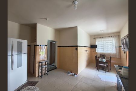 Casa à venda com 645m², 6 quartos e 5 vagas Casa à venda com 645m², 6 quartos e 5 vagasCozinha
