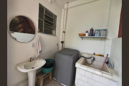 Casa à venda com 645m², 6 quartos e 5 vagas Casa à venda com 645m², 6 quartos e 5 vagasÁrea de Serviço